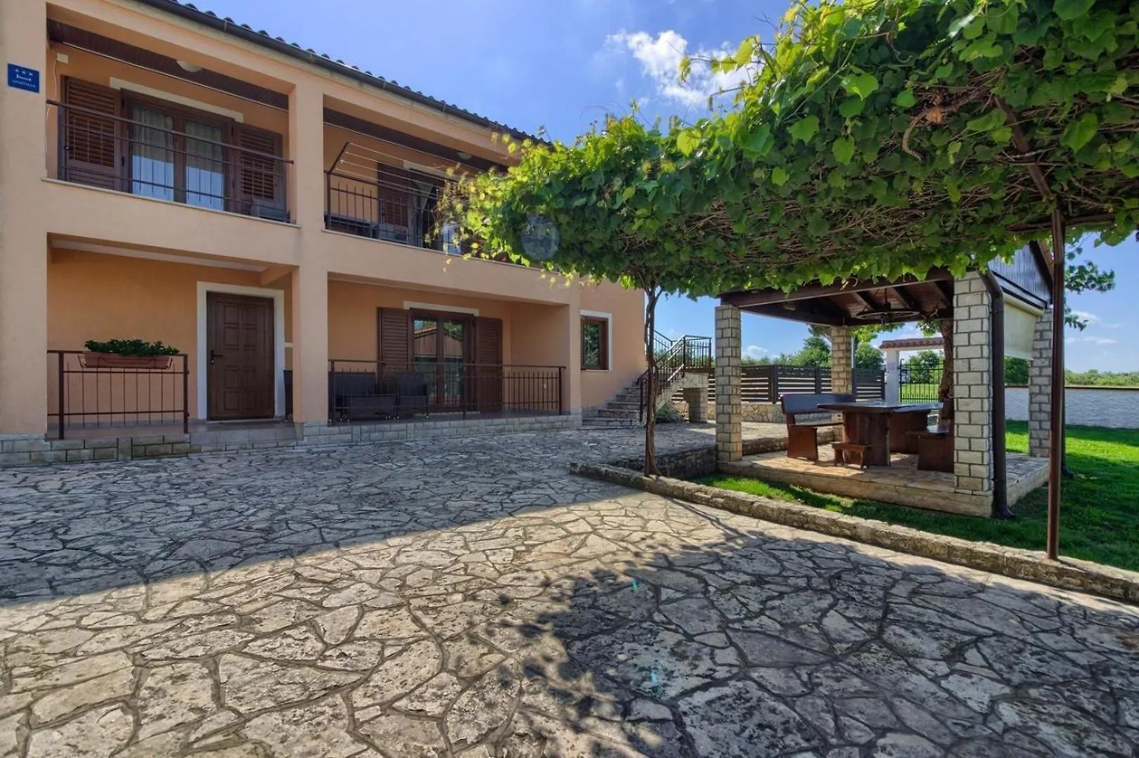 Ferienhaus Mit Privatpool Fuer 5 Personen Ca 100 Qm In Gajana, Istrien Istrische Riviera Mednjan Croatia