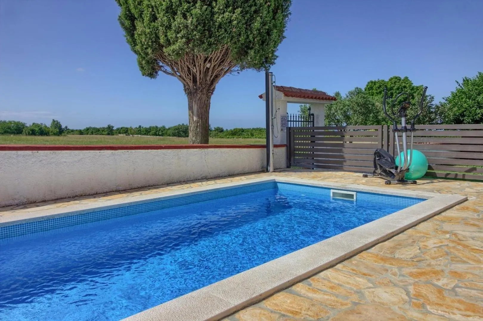 Ferienhaus Mit Privatpool Fuer 5 Personen Ca 100 Qm In Gajana, Istrien Istrische Riviera Mednjan 0*,  Croatia