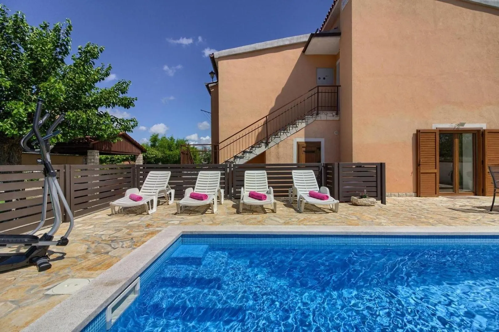 Ferienhaus Mit Privatpool Fuer 5 Personen Ca 100 Qm In Gajana, Istrien Istrische Riviera Mednjan